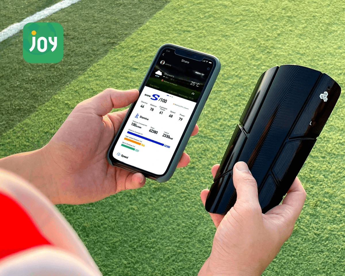 Get instant access to your performance analysis and insights in the app, helping you review your play while it's fresh in your mind.