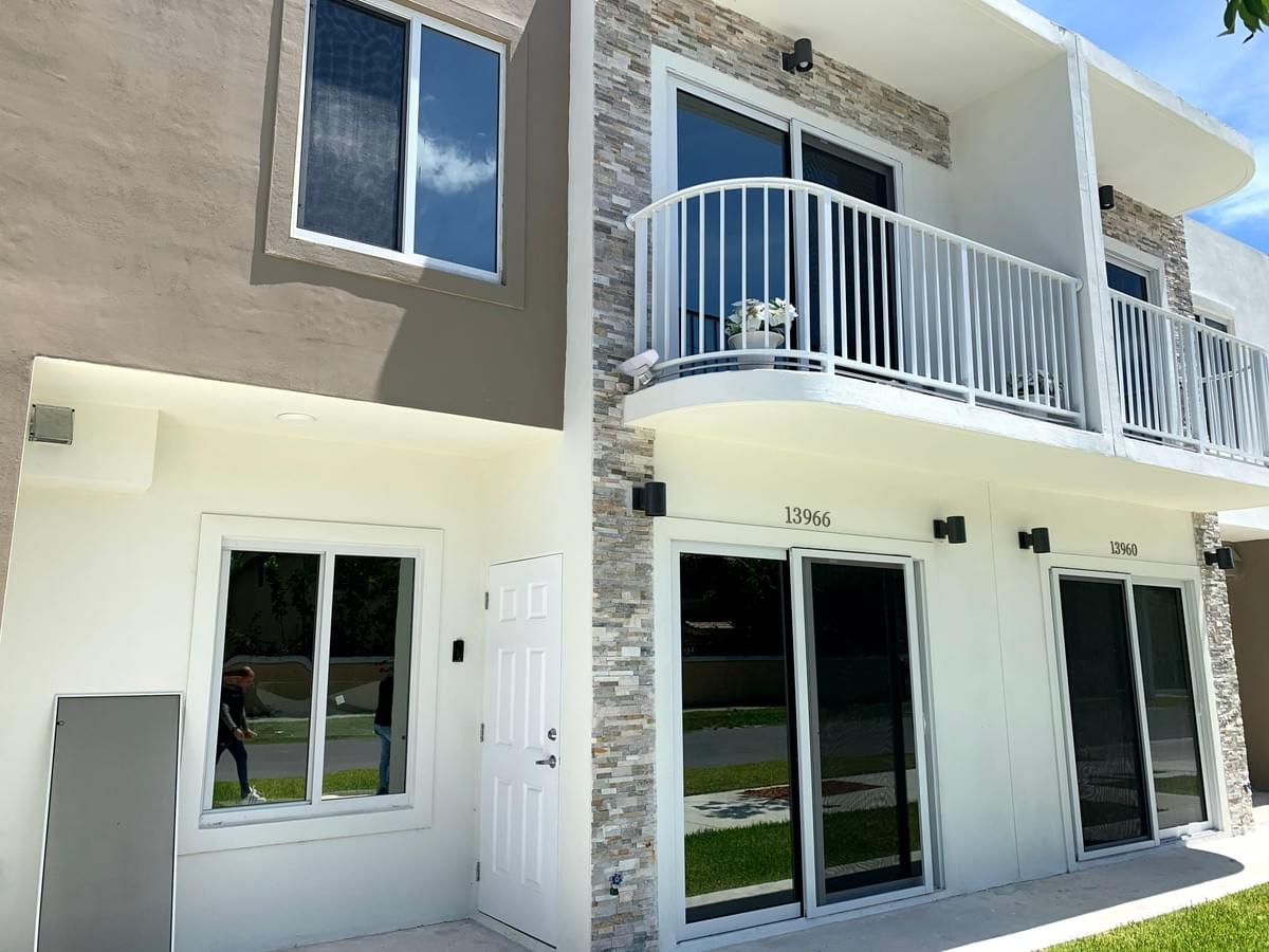 Residential tinting Miami, mirror tint