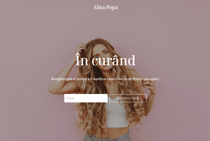 Șablon "În curând" de la Strikingly