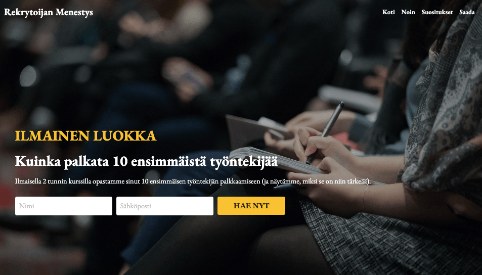 Asiakaspalveluedustajien kouluttaminen ja voimaannuttaminen