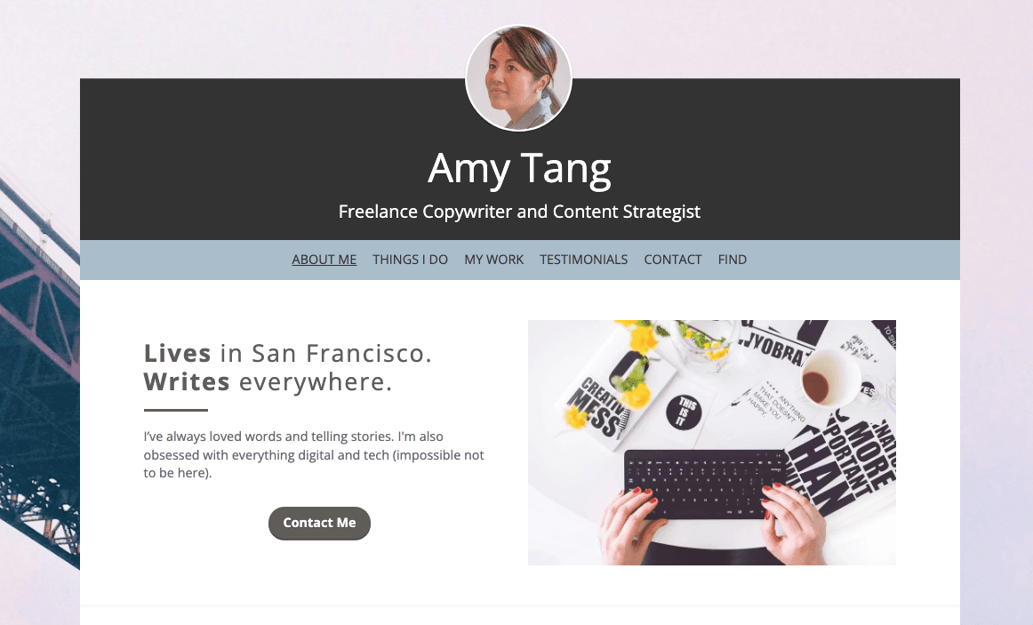 Szablon profilu z Strikingly