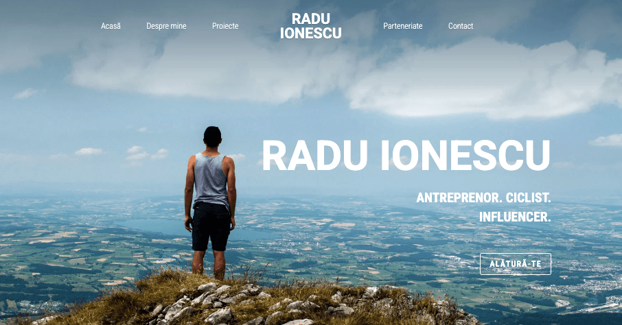 Strălucitor Șablon de site web de la Strikingly