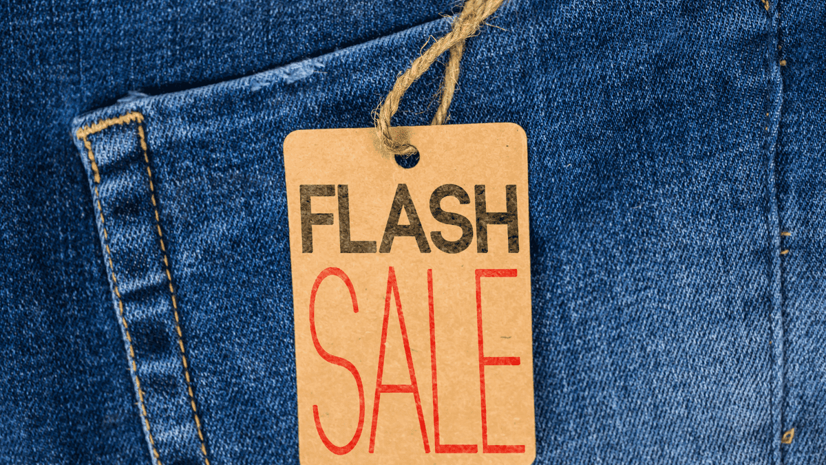 Label Flash Sale di Kantong Jeans