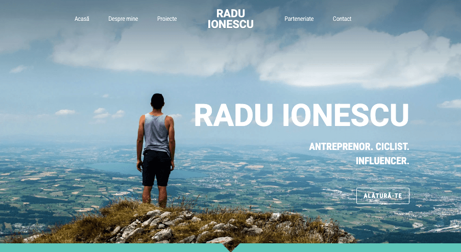 Strălucitor Șablon de site web de la Strikingly