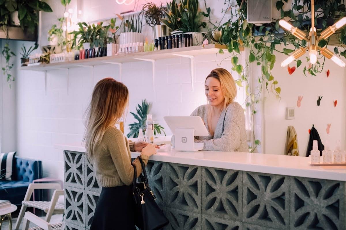 بناء الثقة مع العملاء