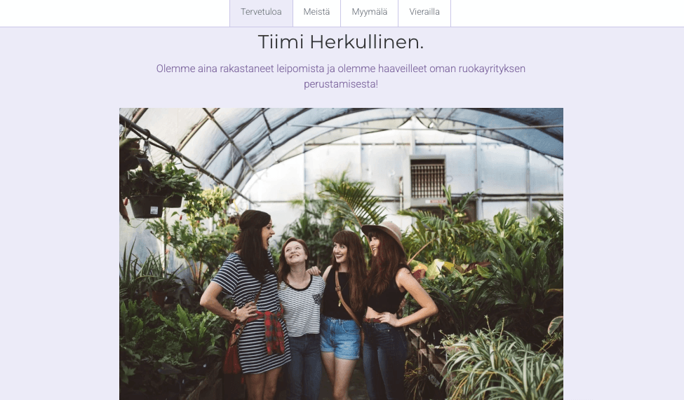 Minimal Store Template Strikinglyltä