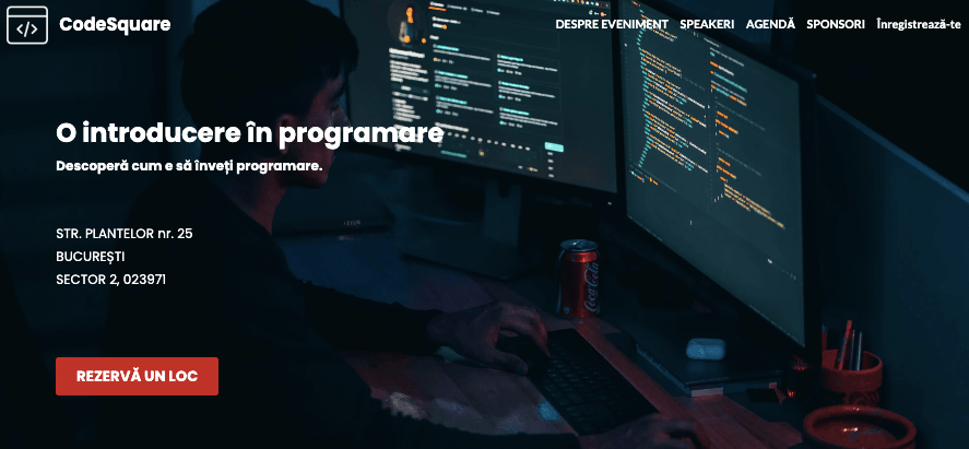 Șablon CodeSquare de la Strikingly