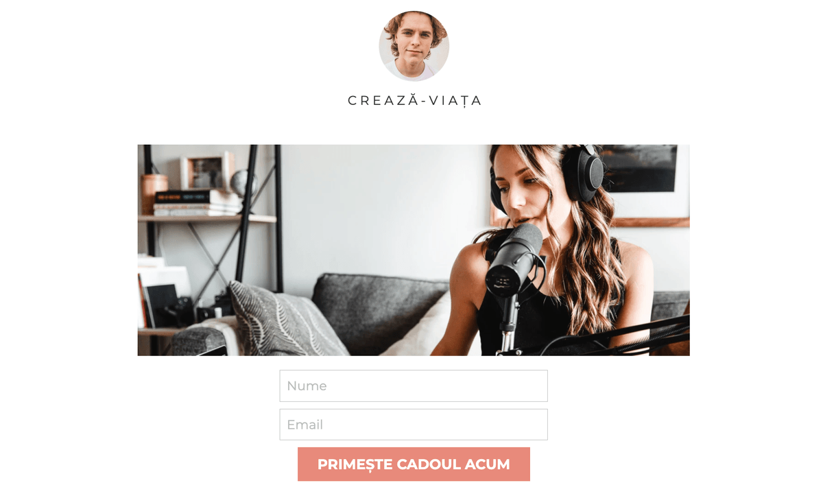 Șablon gratuit de la Strikingly