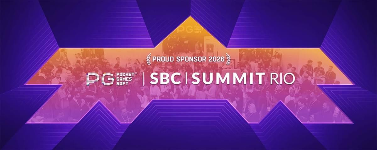 PG电子官网在巴西SBC里约展会现场的品牌拱门与巨型飞艇展示