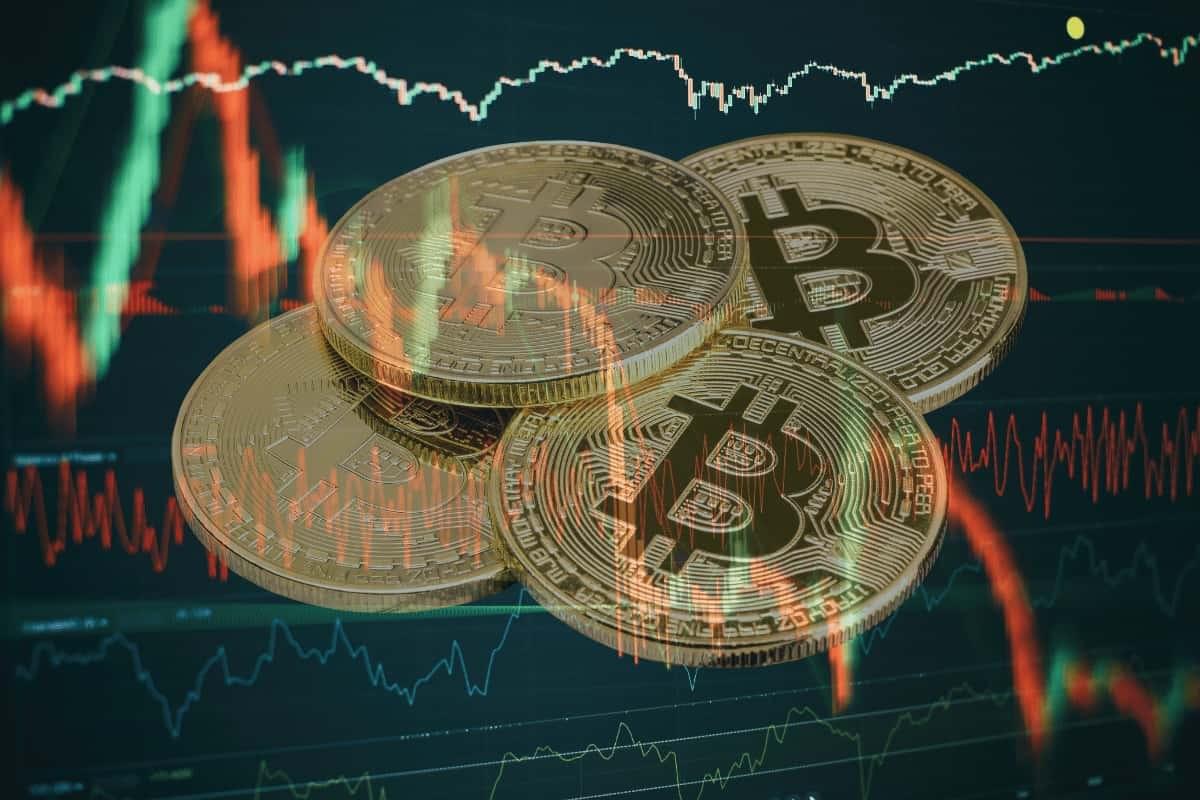 比特币供需危机与矿工转型AI的影响分析图示