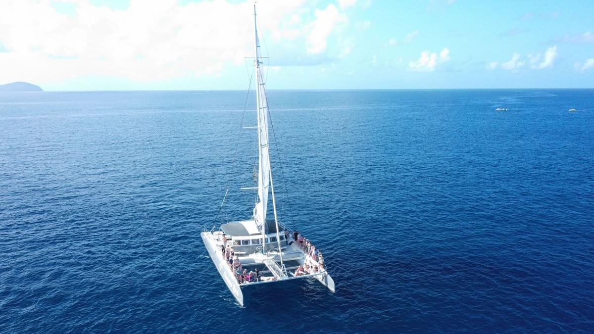 maxi-catamaran-diamond-rock-martinique