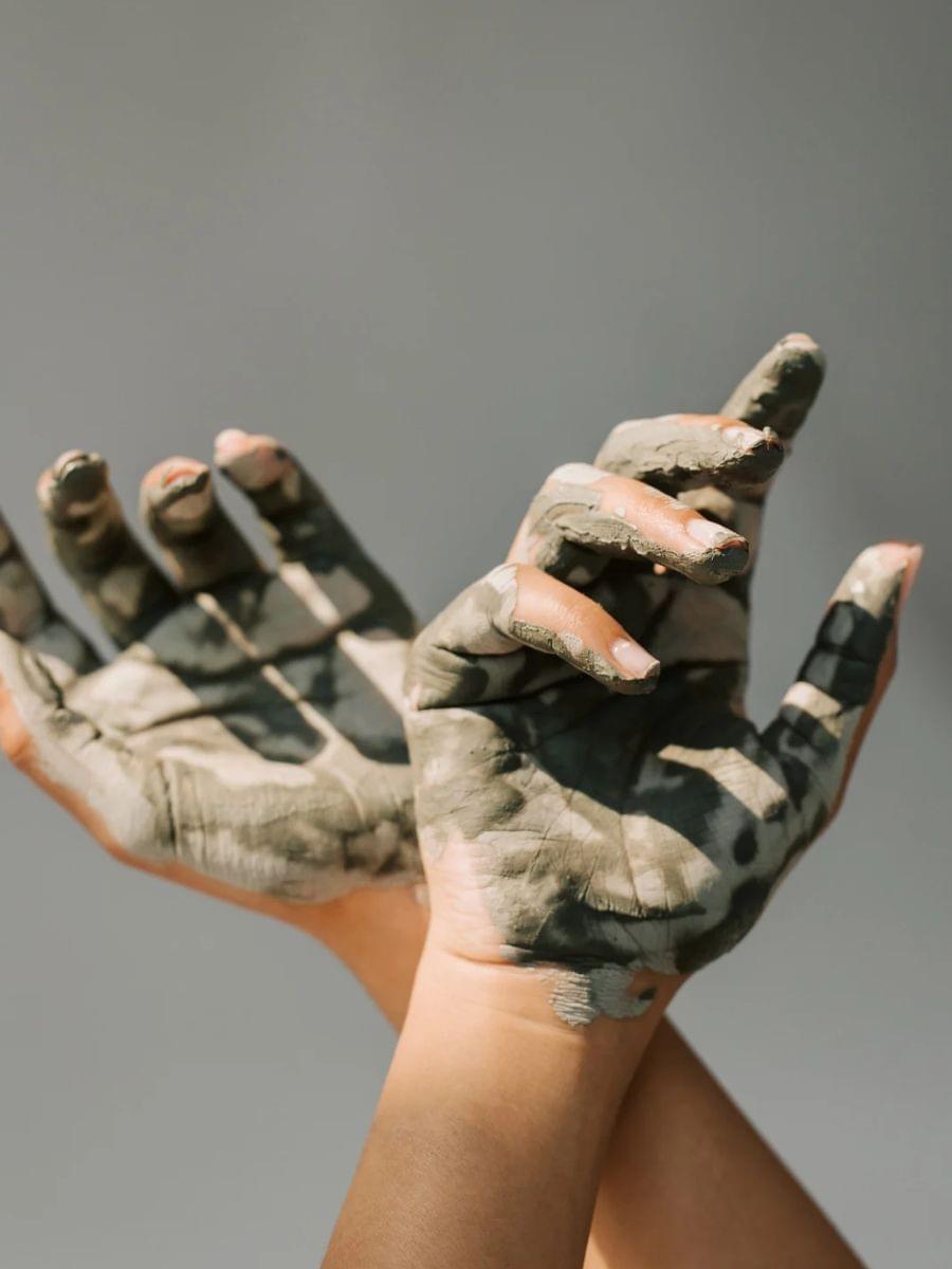 art-therapeute-martinique-artiste-dans-l-ame-argile