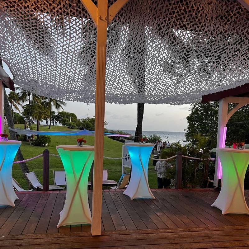 restaurant-ambiance-lounge-martinique-cocktials-diner