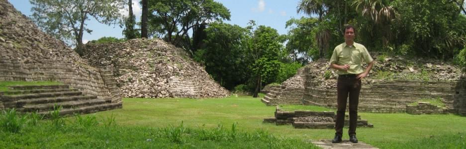 sebastien-perrot-minnot-archeologue-guatemala