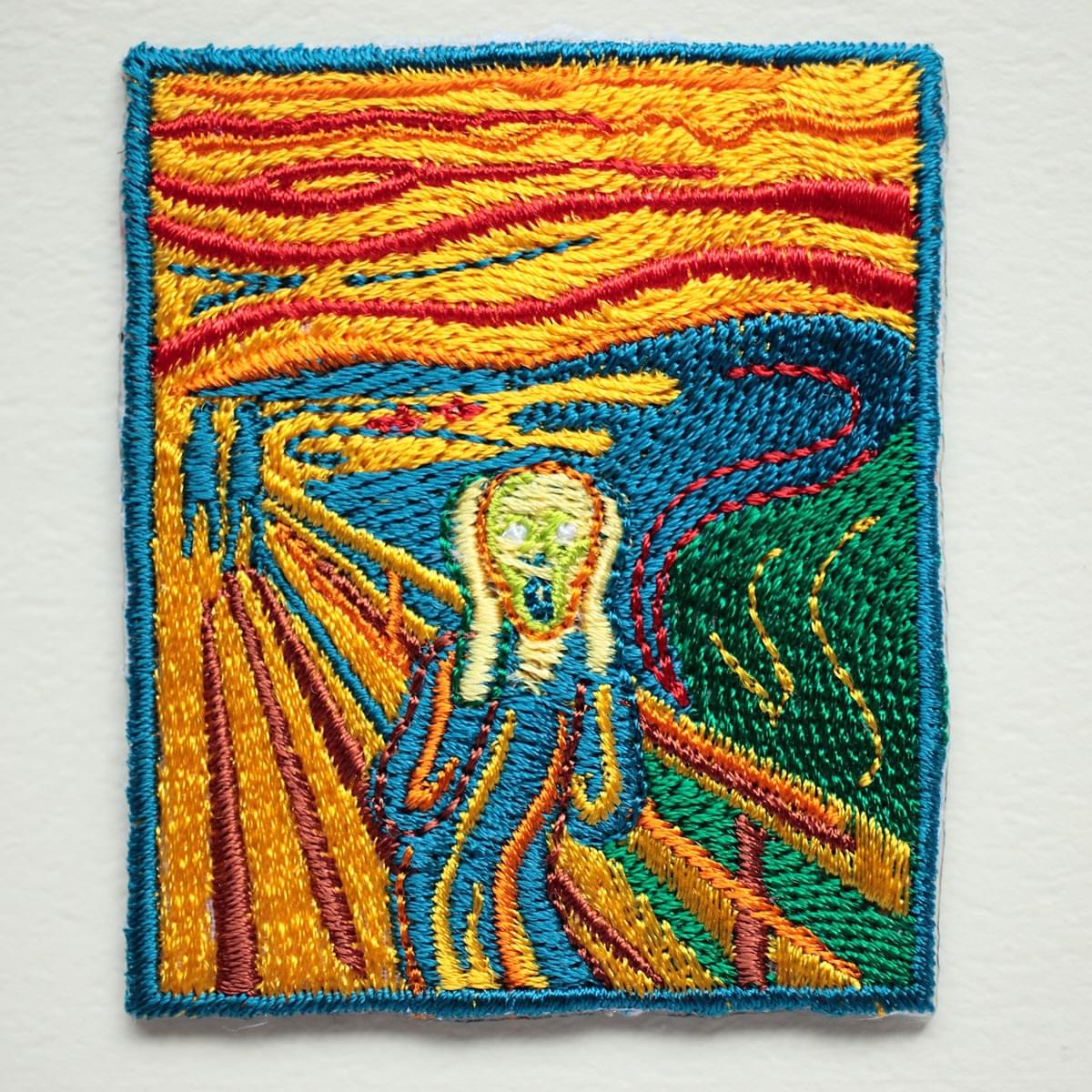 東京都美術館 ムンク展 刺しゅうのキーホルダーとワッペンができ