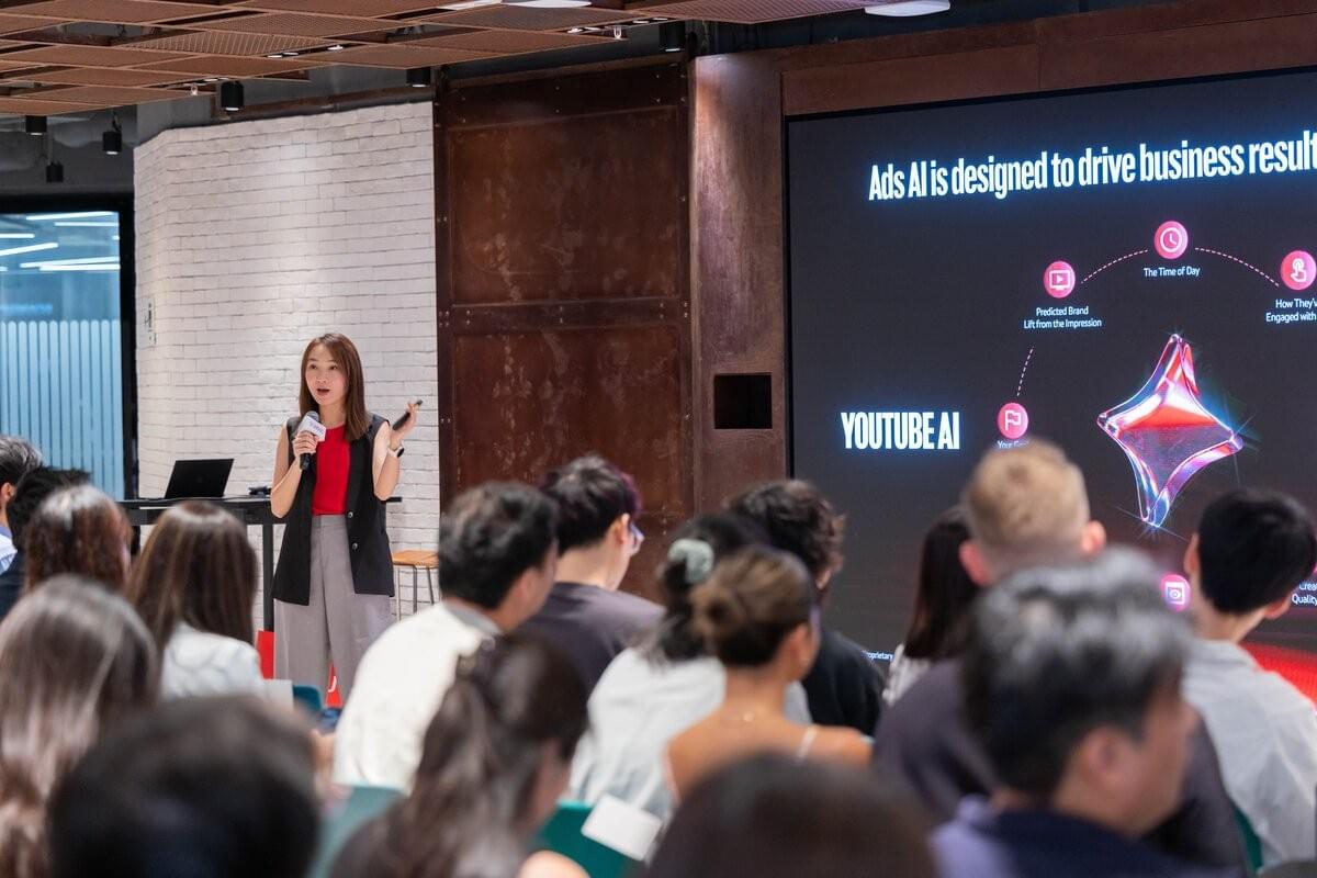 Janet Lee from Google speaking at the Snowball exclusive creator economy forum in Hong Kong