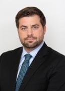 Az Új Ausztria és Liberális Fórum (NEOS) családjogi szóvivője Michael Bernhard 