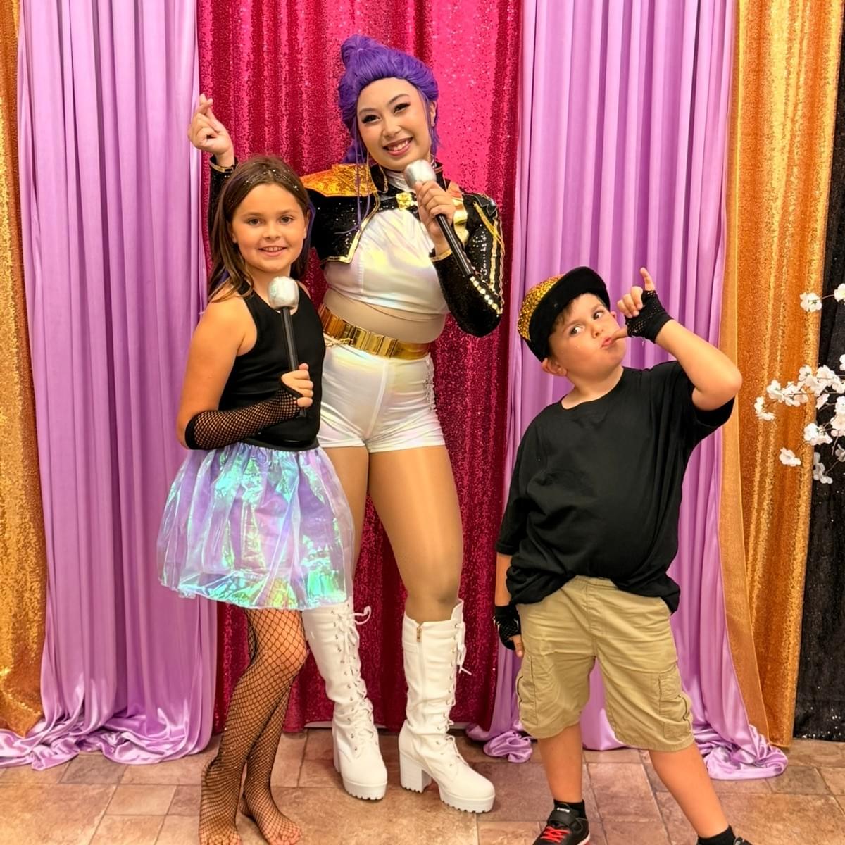 Taylor Swift Rumi K-Pop Demon Hunter Star Celebrity Singer Character Performer Kids Birthday Party in Edmonton