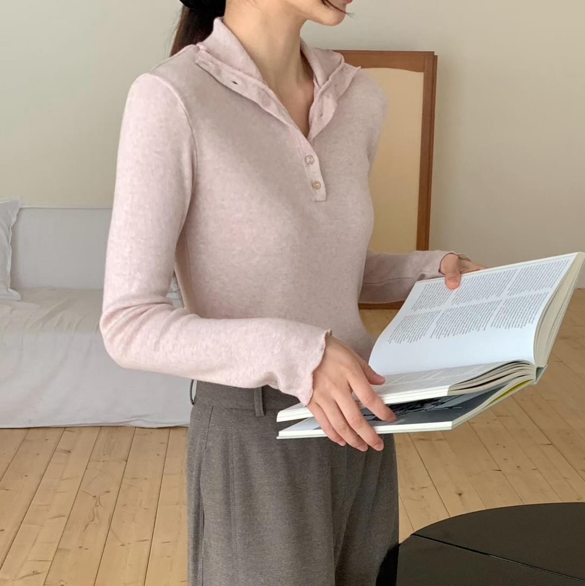 [25F1011]包色自留款木耳邊排釦高領上衣羊毛上衣 打底衣