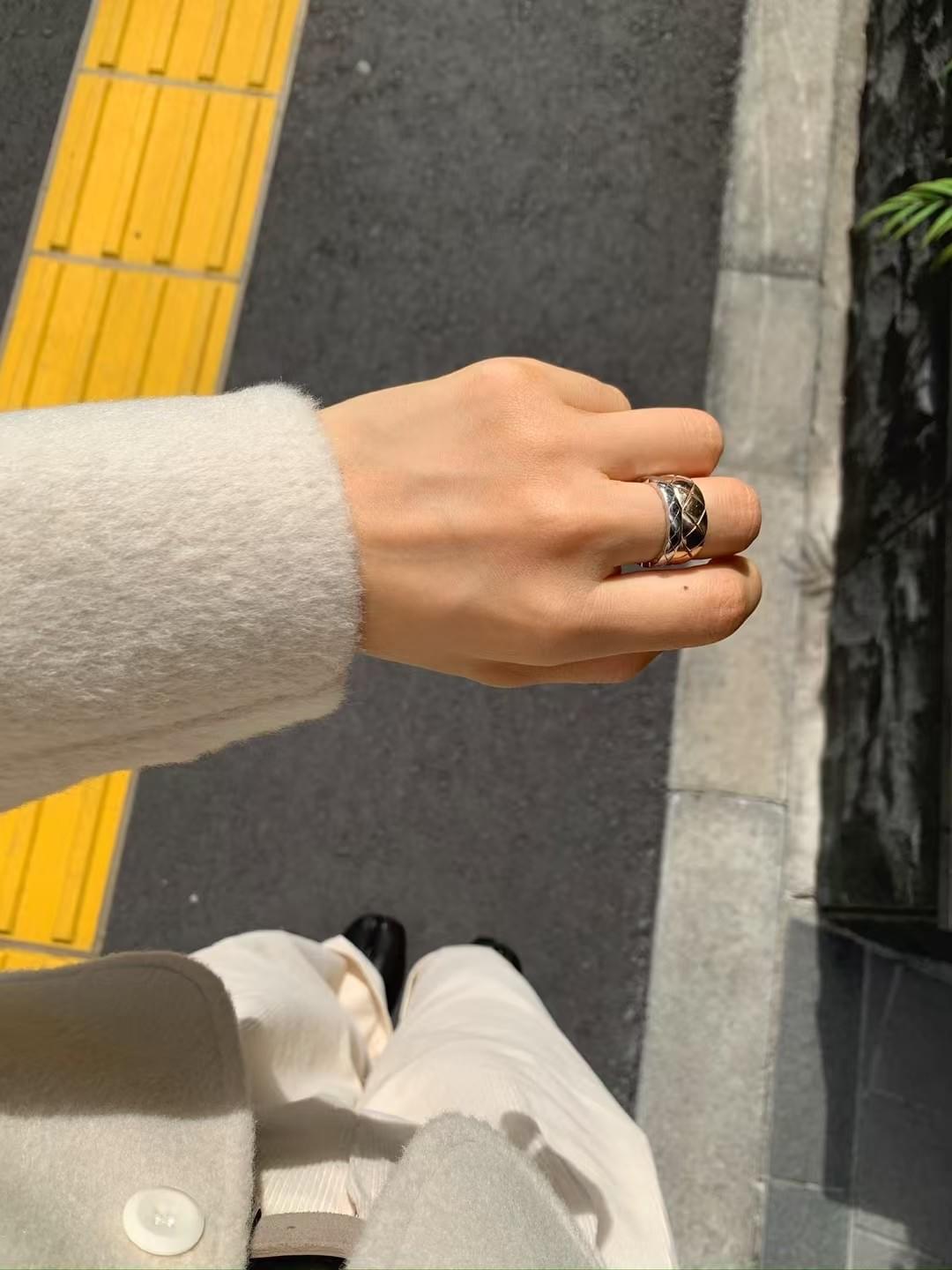 25F1010]氣質滿分短版V領雙排扣羊毛外套（兩色）