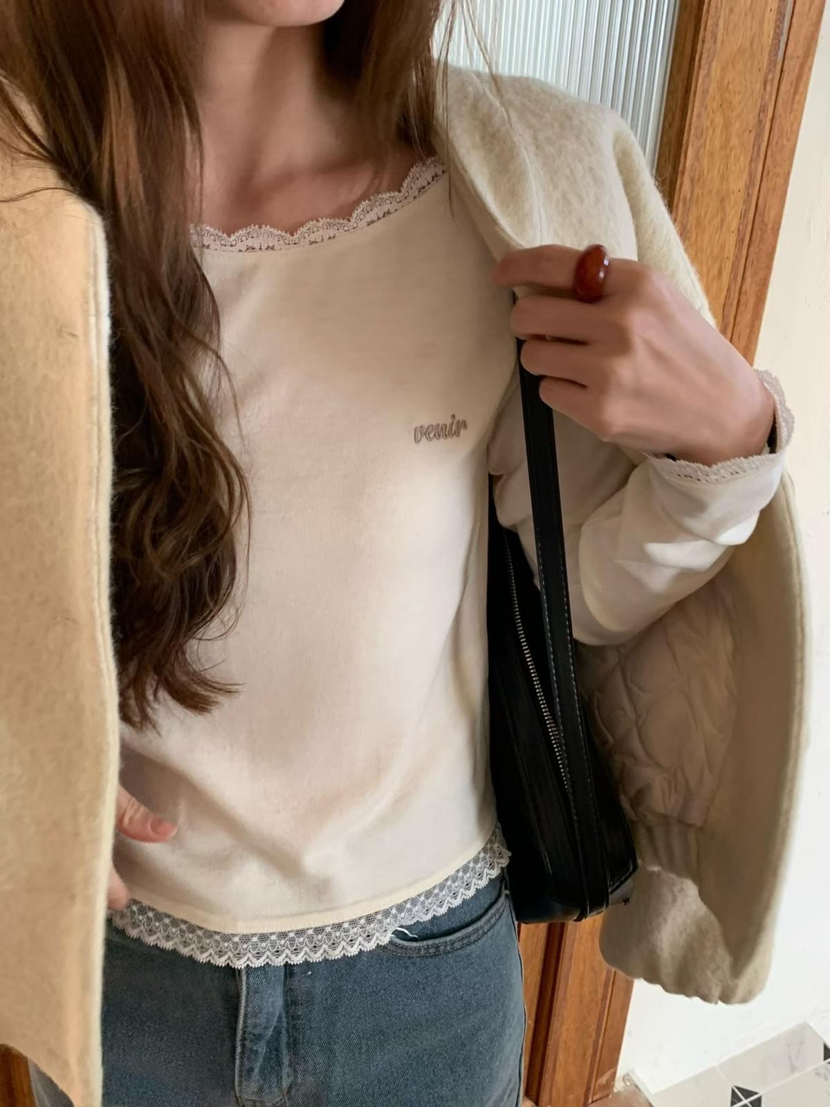 25W1104]羊毛混紡大船領蕾絲鑲邊素色上衣(四色)