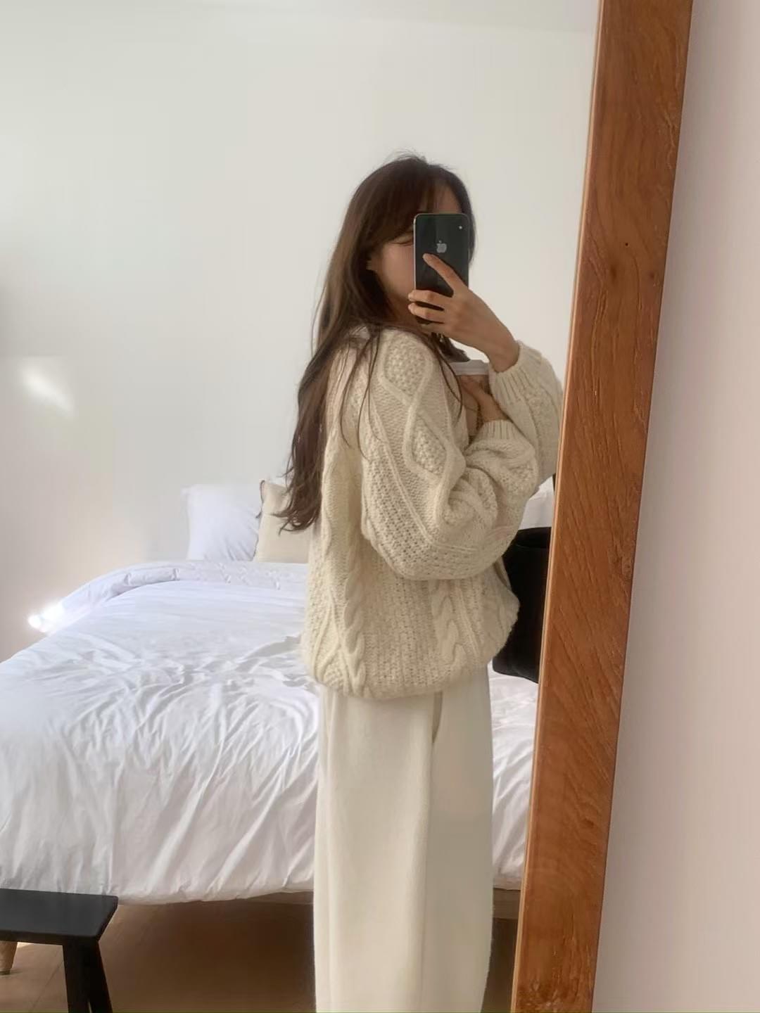 [25Ｗ1108]立體麻花軟糯羊毛粗針織外套（兩色）