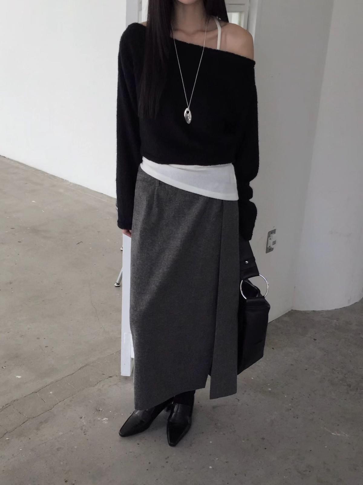 [25W1114]百搭款短版羊毛一字領斜肩上衣(三色)