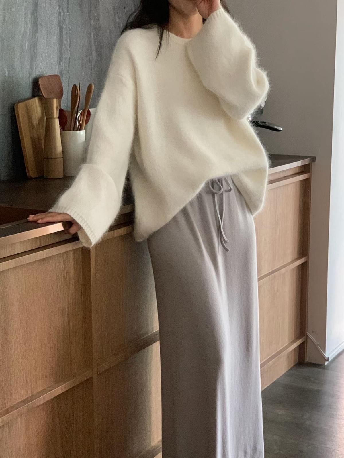 [25Ｗ1105]超柔軟oversized毛海安哥拉羊毛衣(兩色