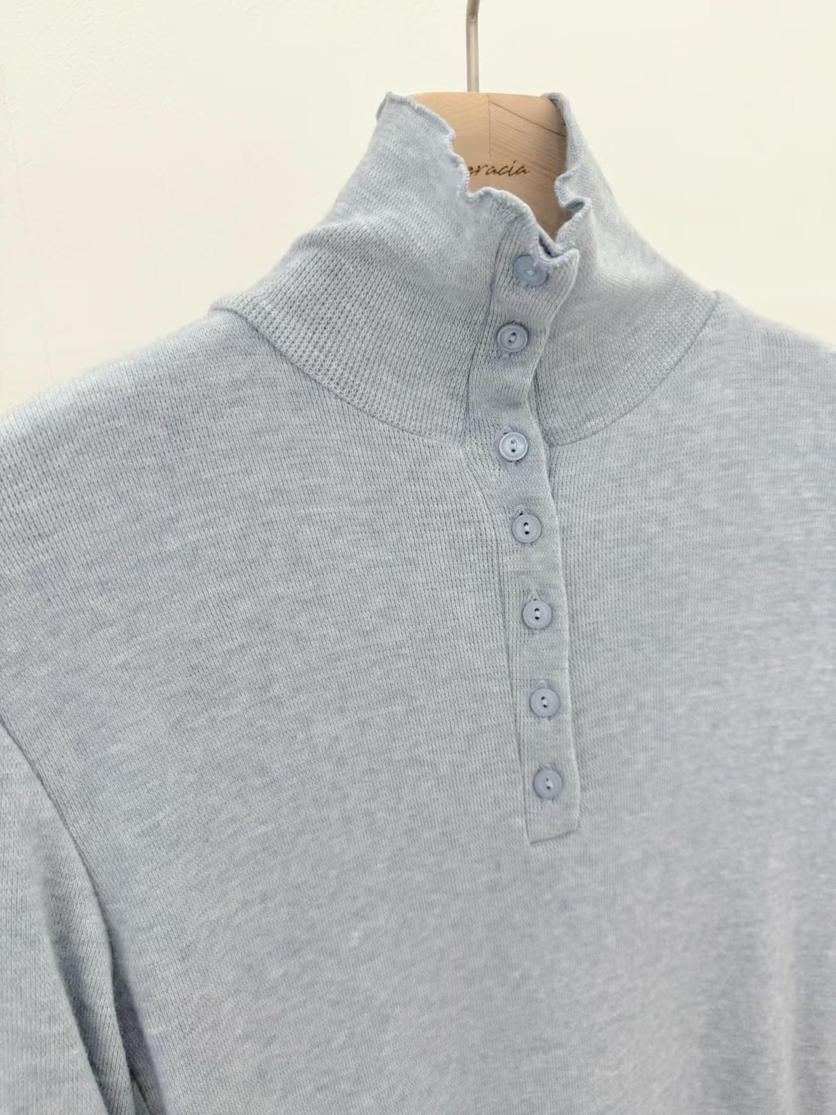 [25F1011]包色自留款木耳邊排釦高領上衣羊毛上衣 打底衣