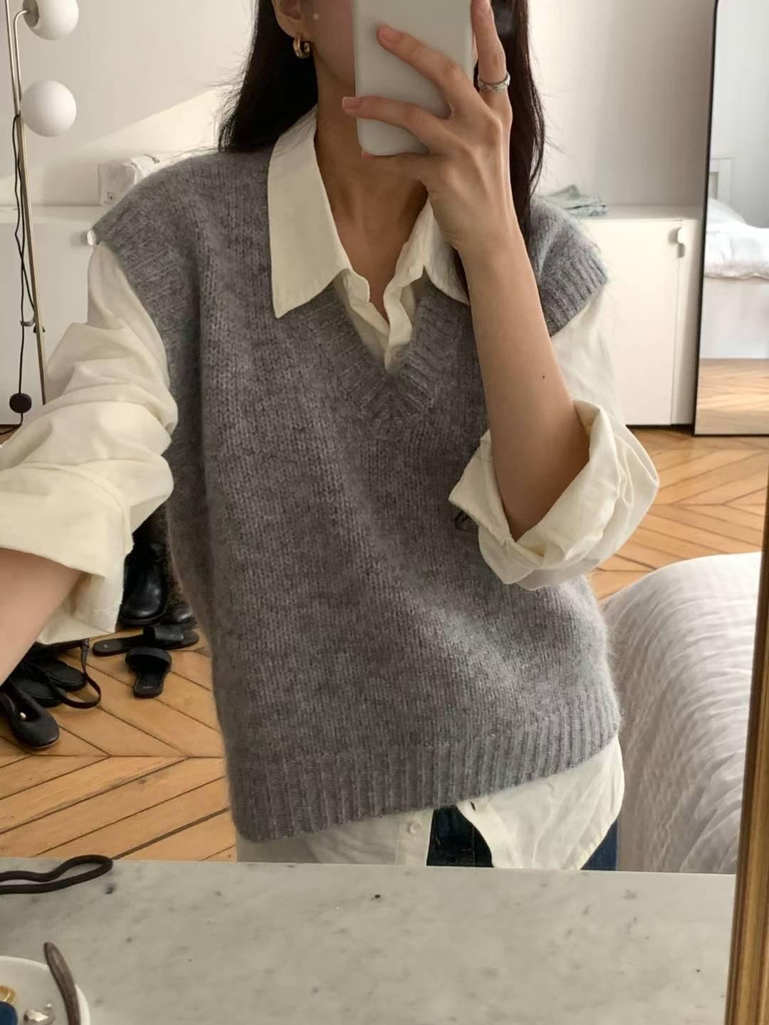 [25F1001] 英倫學院風羊毛寬肩針織背心（兩色）