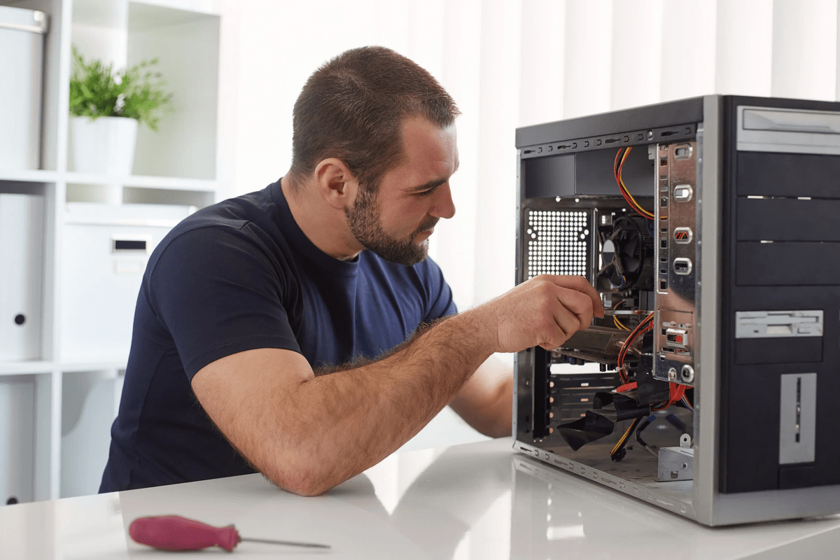 How to Choose a Reliable Computer repair technician