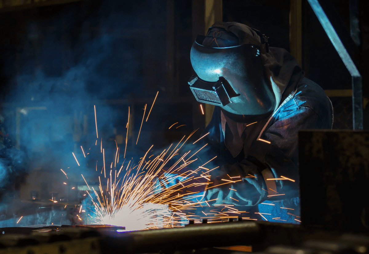 Hints to Consider When Choosing a Metal Fabrication Exp...