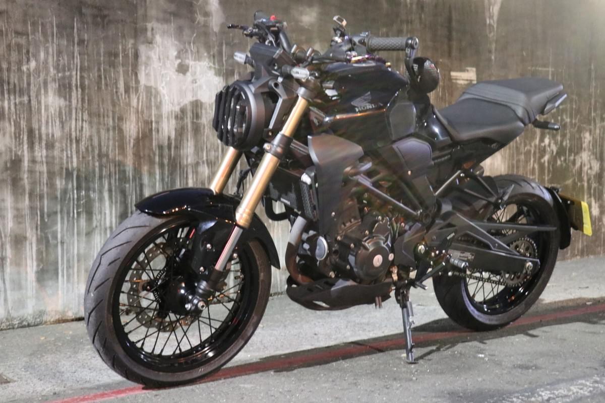 = SRC = Honda CB300R & CB150R 訂製CNC哈姆 ABS專用 鋼絲框    【商品特色】  ▶️直上原廠不必修改 無移植 原廠配件沿用  ▶️尺寸可自由設計調整