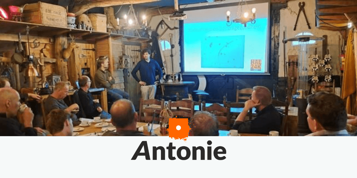 Antonie co-founder Bob Klein Lankhorst during the third meeting of the Praktijknetwerk Toekomstgericht Telen in Uddel.