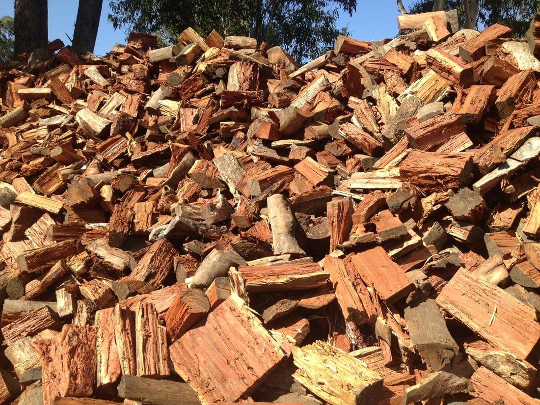 Common Uses and Advantages of Red Gum Firewood Garden...