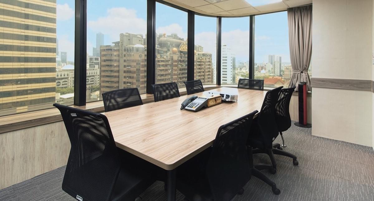 思博客商務中心的南高雄景觀小會議室特色照片