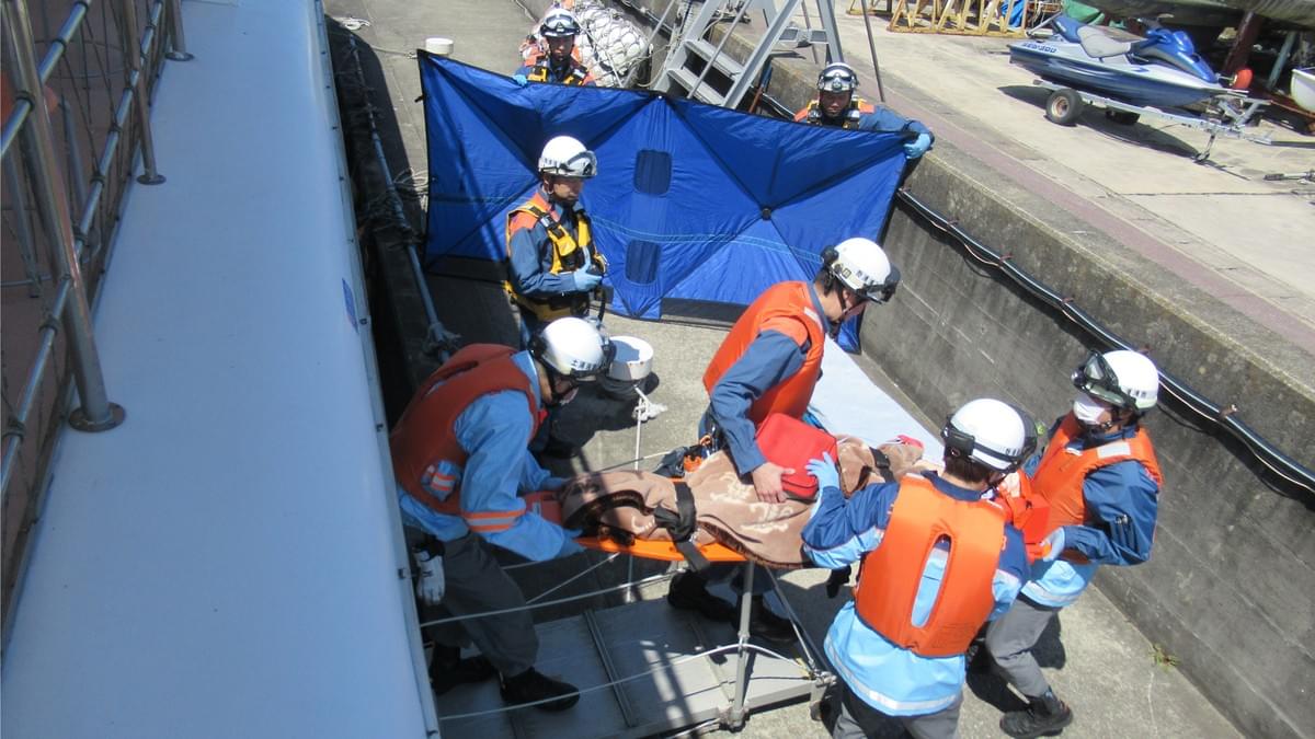 落水者救助・防犯訓練 2025/4/30 - 湖上スクール スタッフの活動