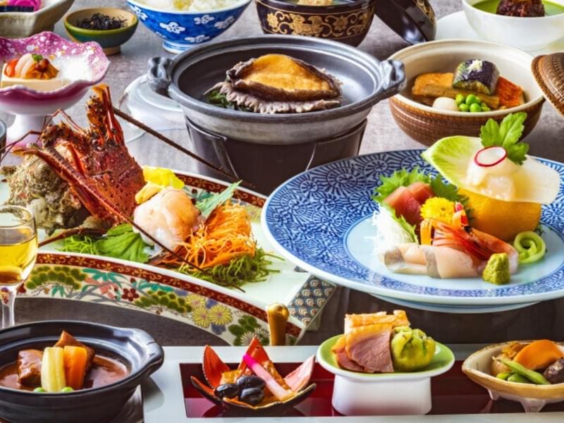 Our service not only includes flight and accommodation bookings, but also transportation arrangements, travel insurance, etc., allowing your travel to be worry-free. comprehensive travel service Our service travel agency