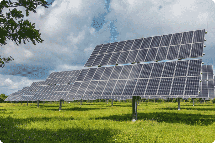 Unterschiedliche Boden- und Umgebungsreflexionen beeinflussen das rückseitige Ertragspotenzial bifazialer Solarmodule erheblich.