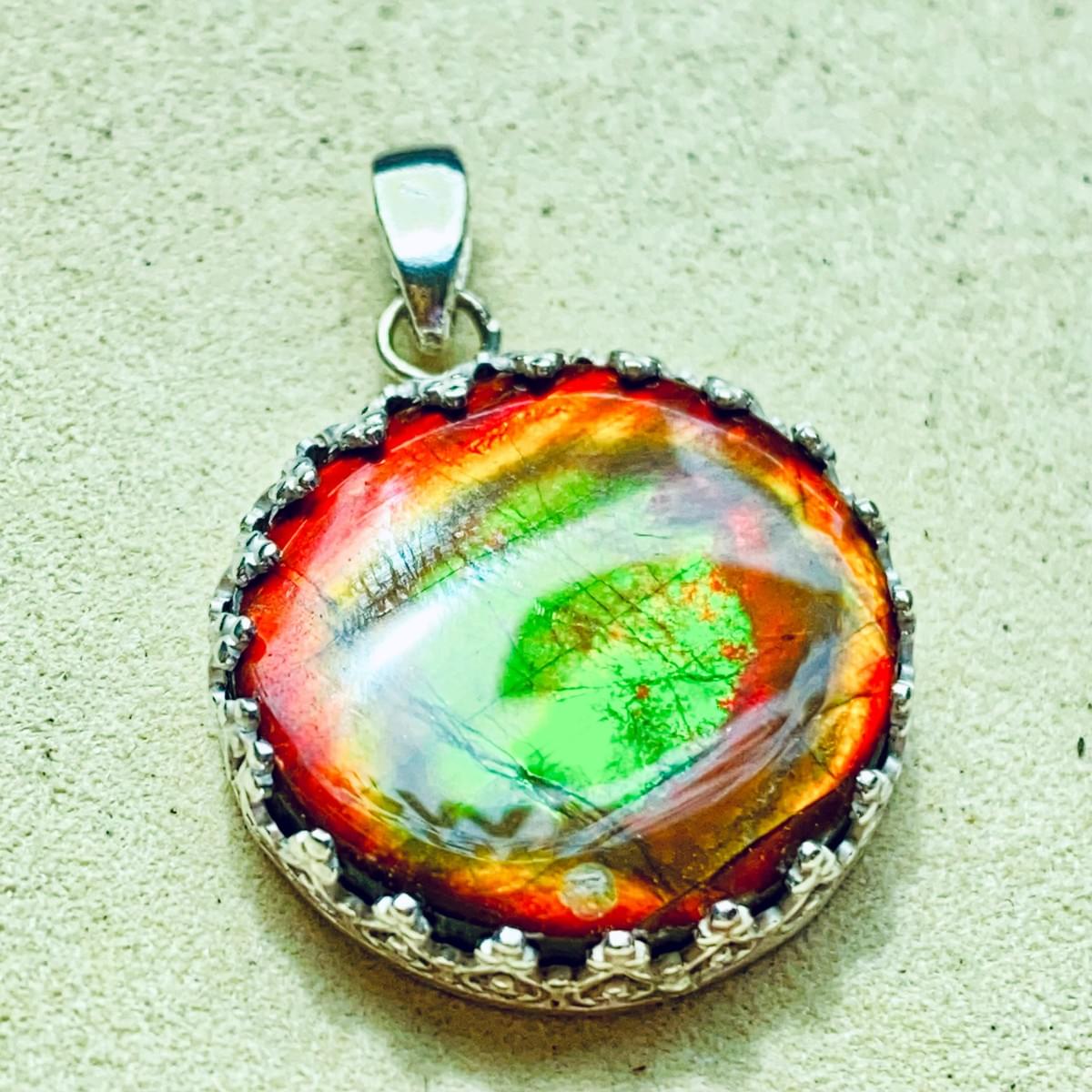 斑彩石 Ammolite