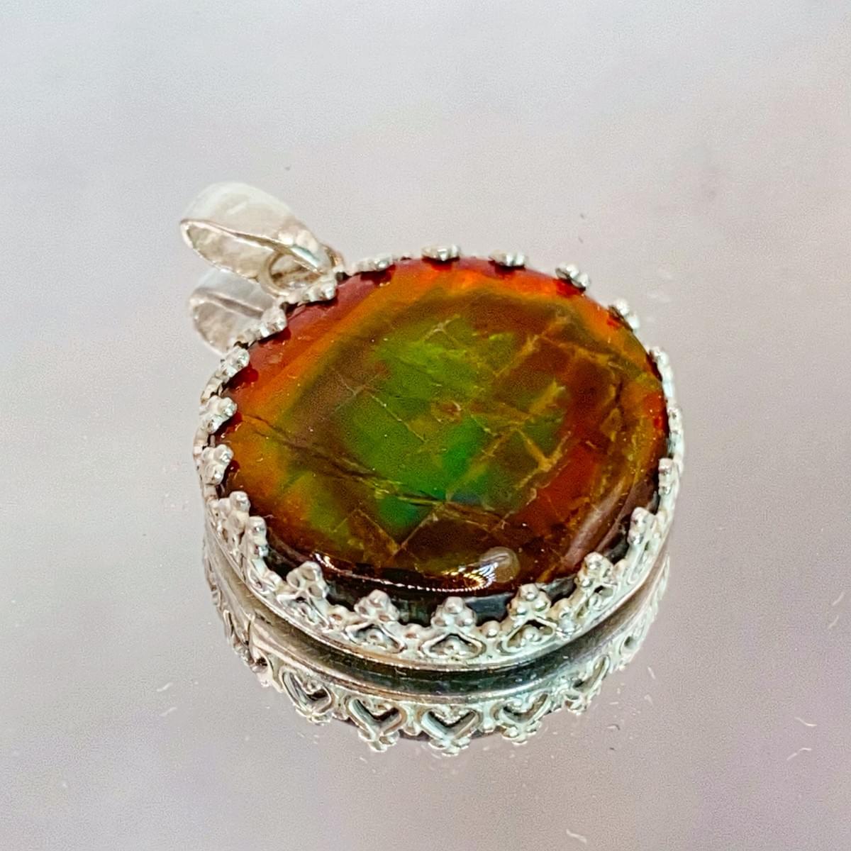 斑彩石 Ammolite