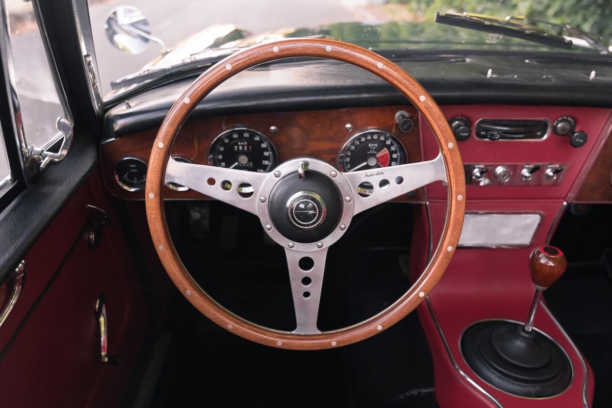 Austin Healey 3000 BJ8 – 1965