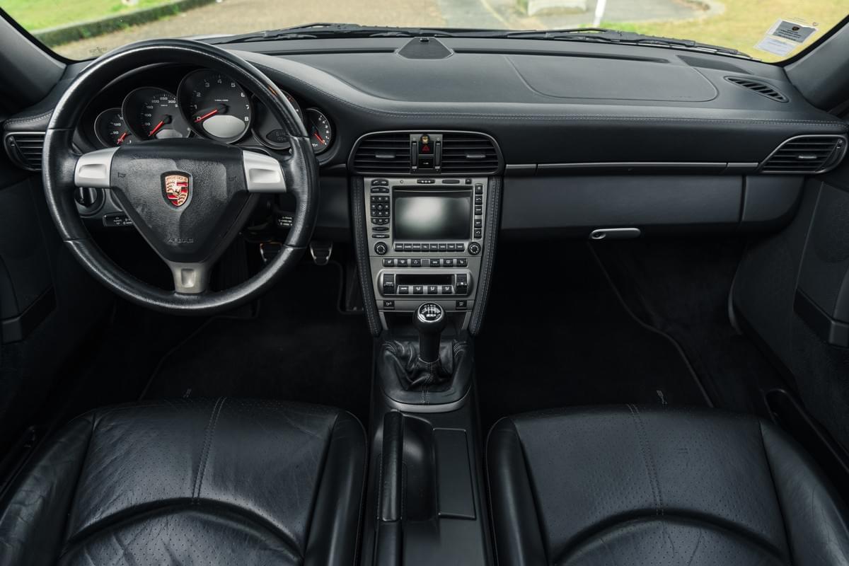 Porsche 911 (997) Carrera - 2005