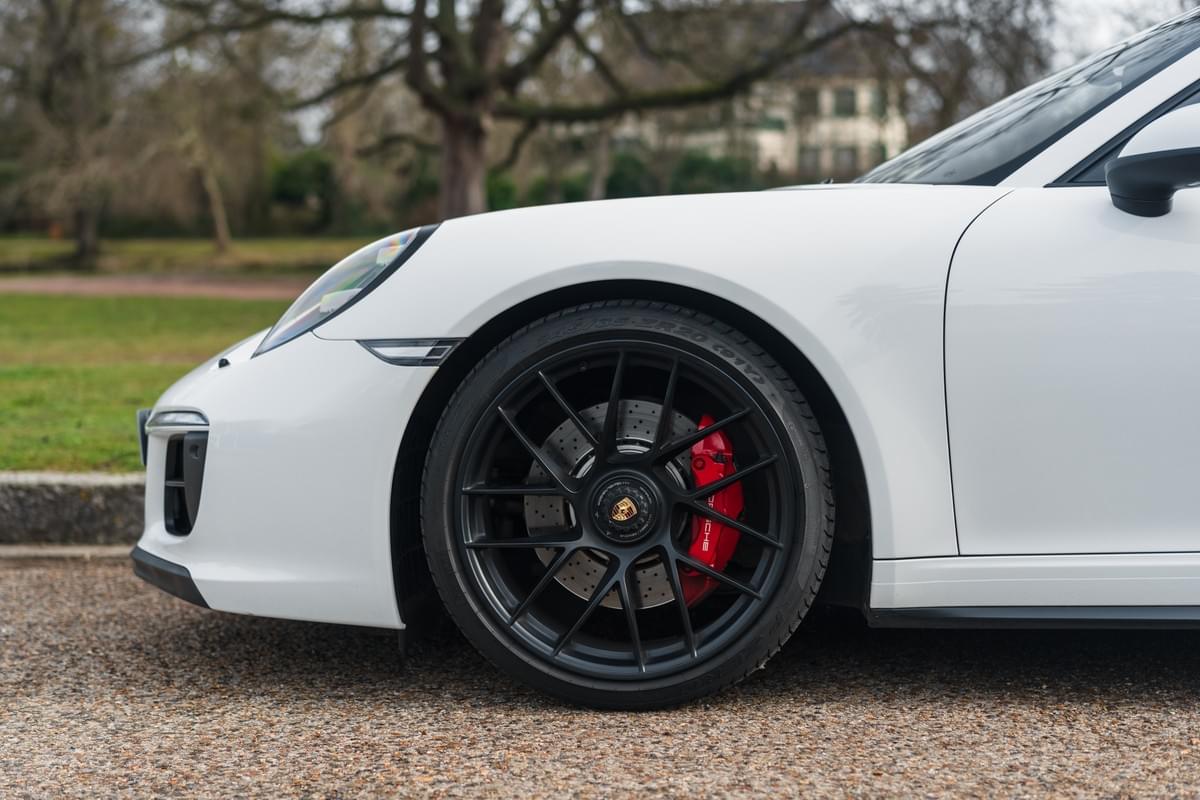 PORSCHE 991 GTS - 2017