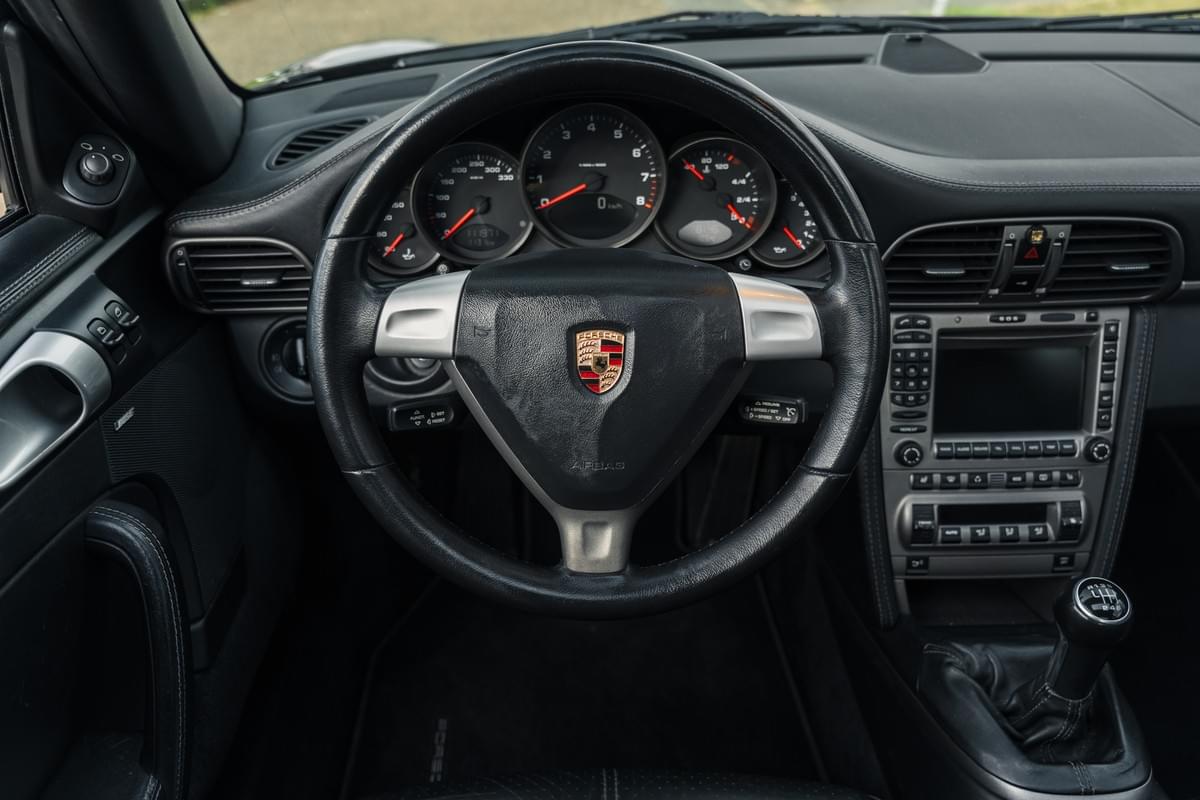 Porsche 911 (997) Carrera - 2005