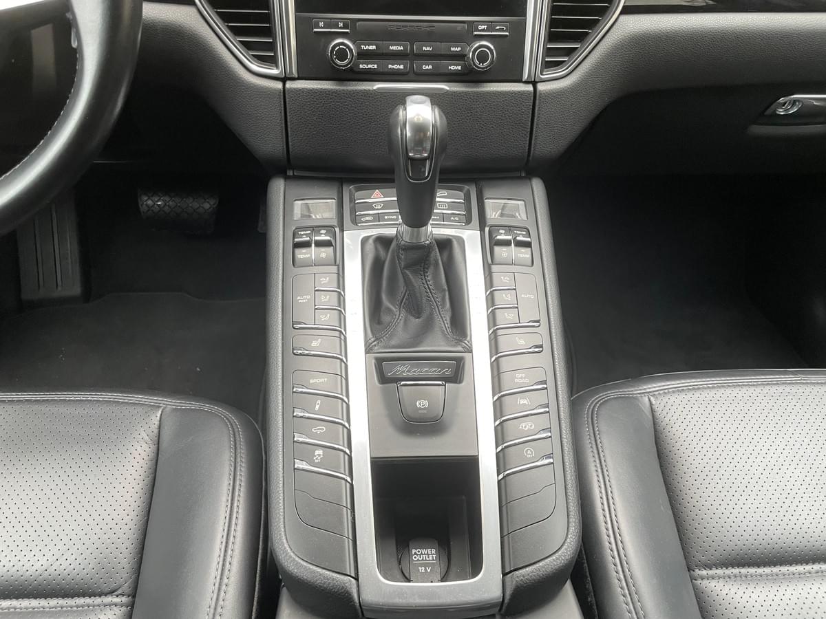Porsche Macan GTS - 2016