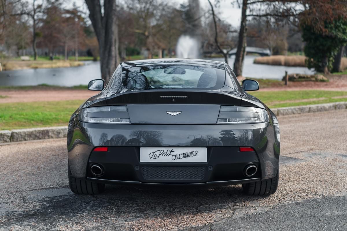 Aston Martin V8 Vantage Sportshift II – 2012