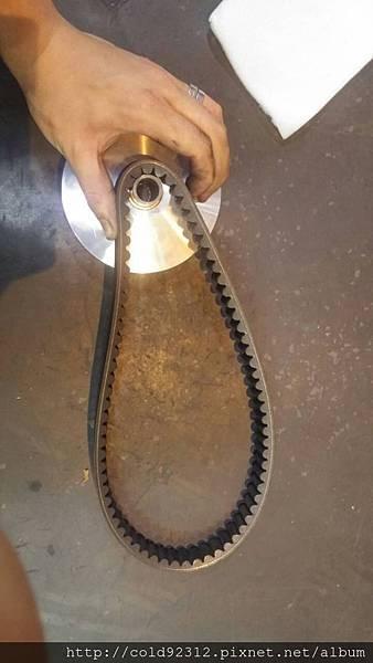 珠子、滑塊、傳動、壓板、旋轉、變速、離心力、普利、勁戰、BWS、TCN、炸彈鯊魚、改裝傳動