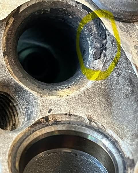 積碳、除積碳、引擎積碳、抖動、加速無力、核桃沙、氫氧除碳、還魂除碳、油耗、大保養、艾娜詩、燃燒室、活塞環、吃機油、汽門、老車、今川車業、汽車除碳、機車除碳、高雄除碳