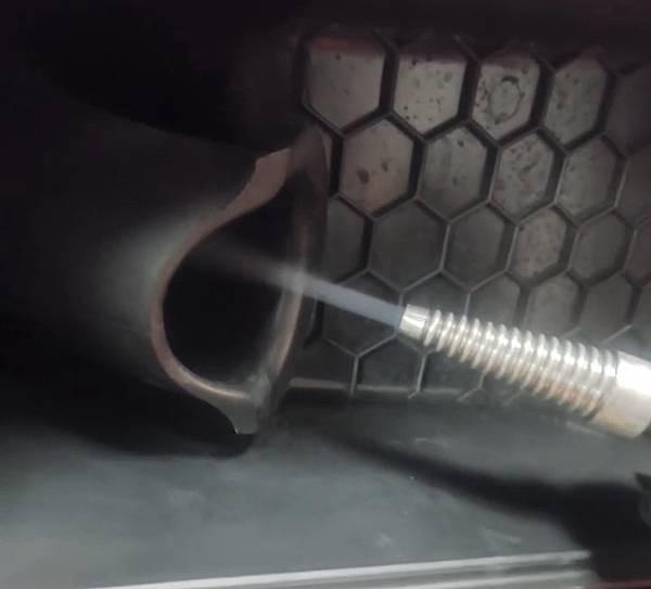 積碳、除積碳、引擎積碳、抖動、加速無力、核桃沙、氫氧除碳、還魂除碳、油耗、大保養、艾娜詩、燃燒室、活塞環、吃機油、汽門、老車、今川車業、汽車除碳、機車除碳、高雄除碳